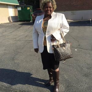 Meet your Posher, Christine